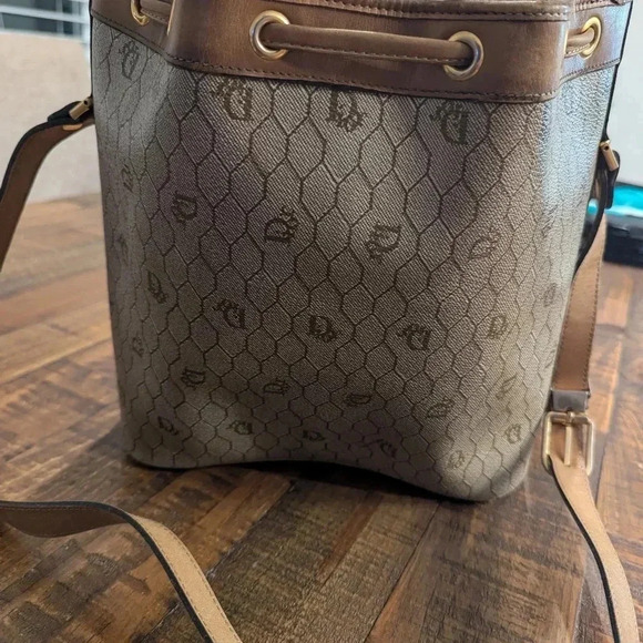 Authentic Vintage Christian Dior Bucket Bag + Pouch - Picture 4 of 16